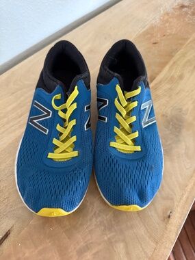 New Balance no tie 2.5